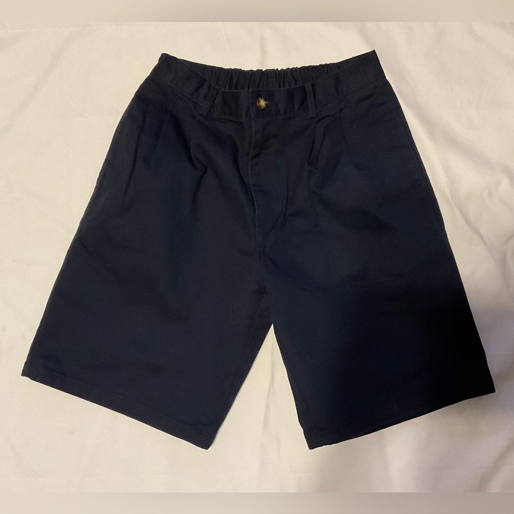 Boy’s Izod Pleated Blue Shorts. Elastic Waistband. Pleated Front. Size 14 Husky.